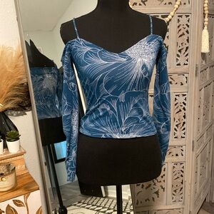 GUESS brand XS super cute top